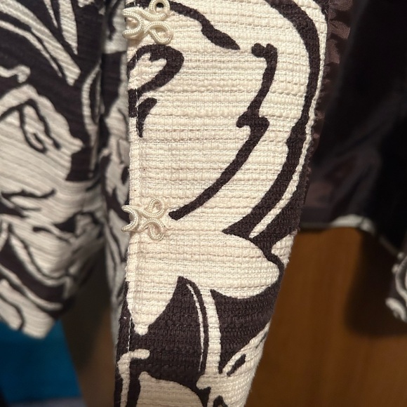 Chico's Black and Cream Floral Blazer - Picture 3 of 7